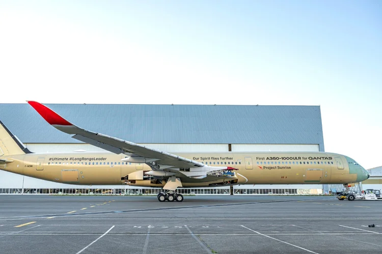 22 horas e sem escalas: o avião que fará a viagem comercial mais longa do mundo
