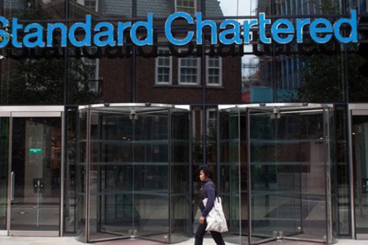 3 sinais de que o bitcoin pode ter encontrado o fundo, segundo o Stardard Chartered