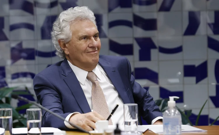 800 prefeitos e viagens pelo Brasil: a estratégia de Caiado para crescer nas pesquisas