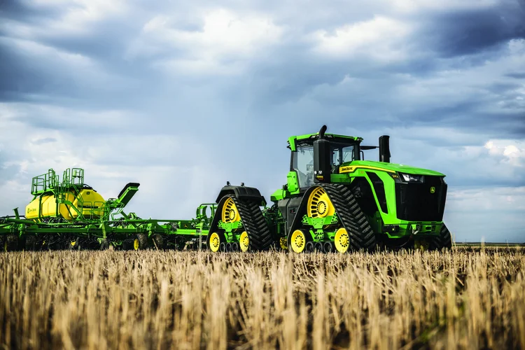 A aposta da John Deere na retomada do agro para chegar a US$ 5 bilhões em 2026
