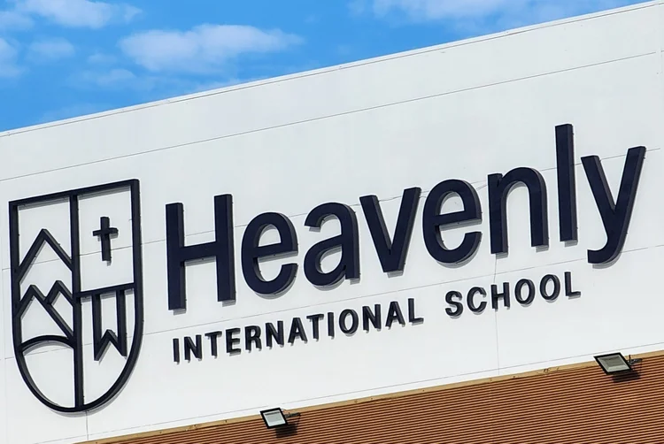 A escola que trocou ensino de massa por mentores individuais e quer liderar o mercado premium