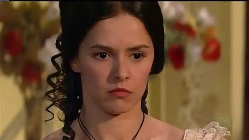 ‘A Escrava Isaura’: Branca é desmascarada e Isaura recebe antídoto na reta final