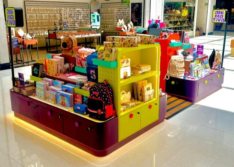 A família do interior de São Paulo que fatura R$ 210 milhões com papelaria