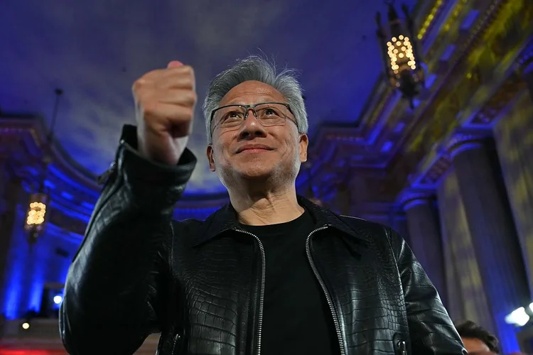 A fantástica fábrica de IA: Nvidia transforma chips em lucro histórico