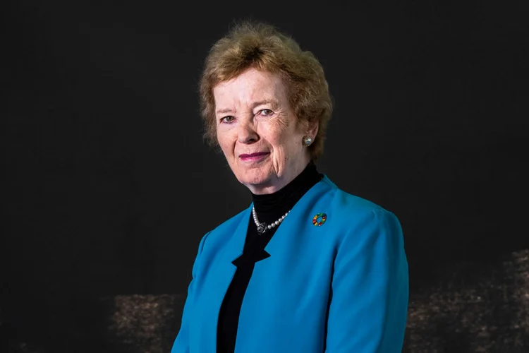 'A transição justa vai ser difícil e haverá perdedores', diz Mary Robinson