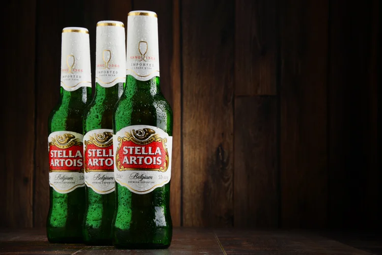 AB InBev volta a crescer após três anos