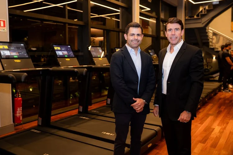 Academia mais cara do Brasil cobra até R$ 4.500 e acelera expansão