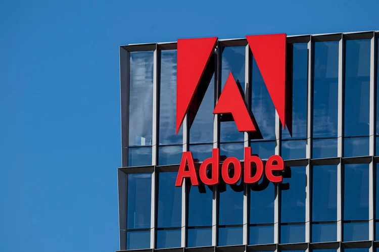 Adobe aposta em IA com Claude e leva automação para o centro da criação digital