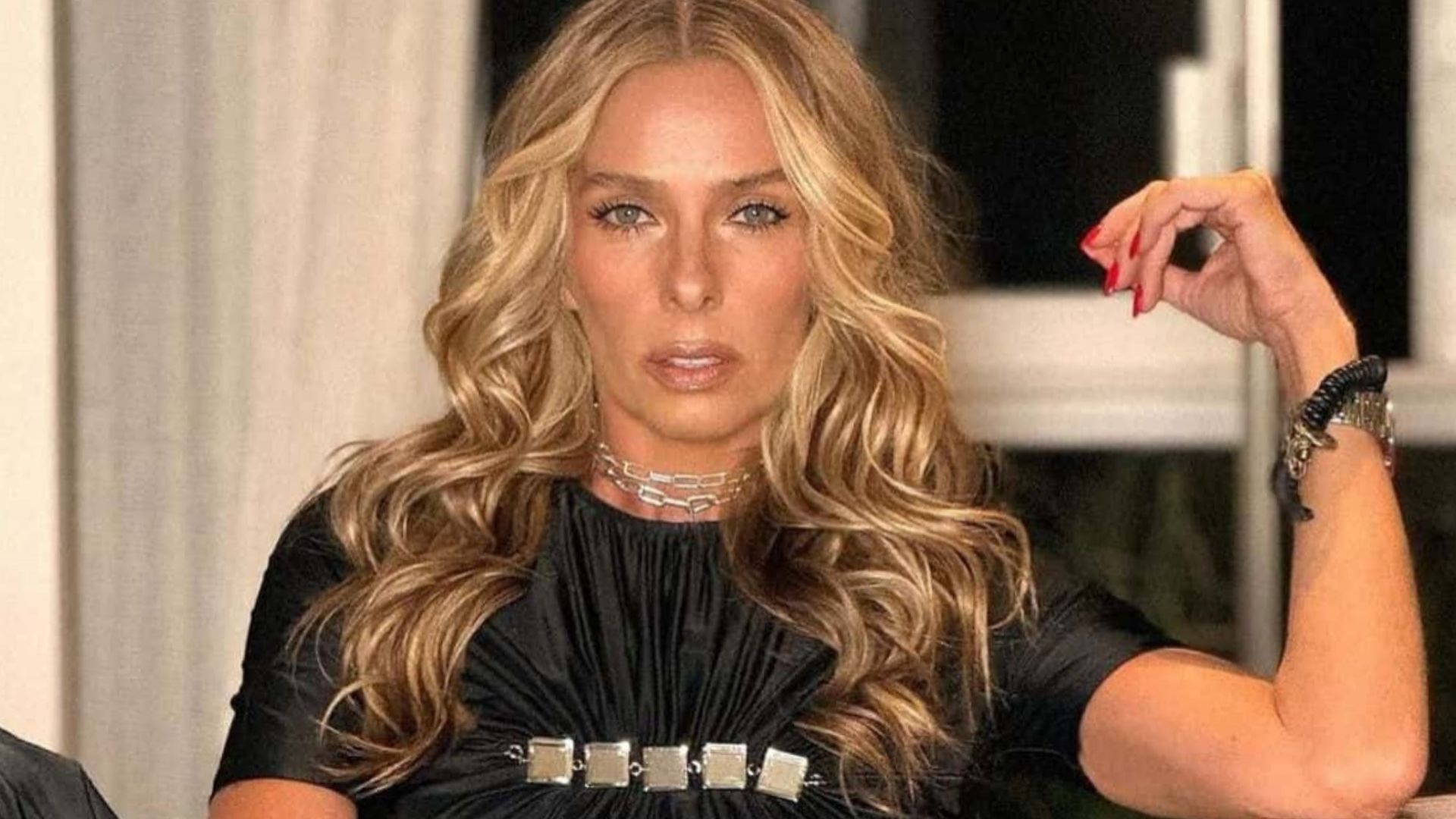 Adriane Galisteu choca ao revelar a pior fase de sua carreira