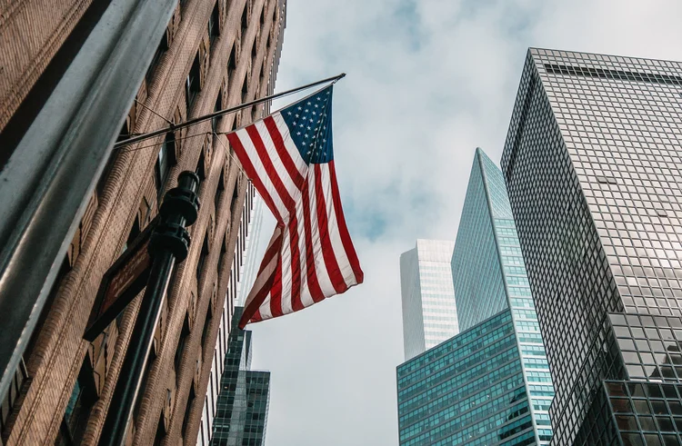 Alavancagem crescente em Wall Street eleva risco de turbulência, dizem analistas