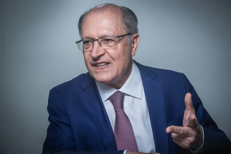 Alckmin confirma que deixará MDIC em 2 de abril para se dedicar às eleições 2026