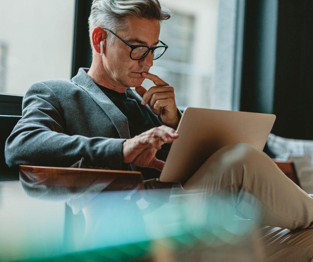 Além das ferramentas: o desafio das empresas agora não é adotar IA, mas usá-la bem