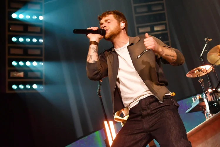 Alex Warren: o ex-influencer e dono do hit 'Ordinary' agora entra no audiovisual