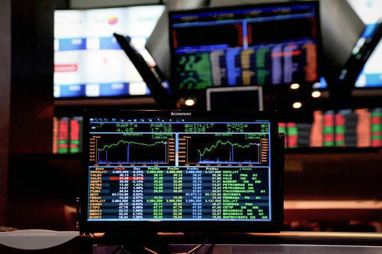 Alta da bolsa impulsiona ações nas redes, mas público engaja mais a outro tema