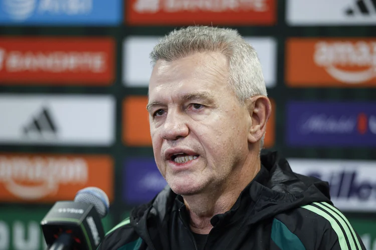 Ameaça de cortes, pressão de clubes e tensão interna: o caos do México antes da Copa