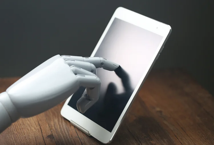 Anotadores com inteligência artificial ganham espaço, mas levantam dúvidas sobre privacidade