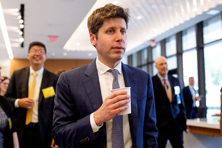 Ao derrotar Elon Musk, Sam Altman fica livre para levar OpenAI à bolsa