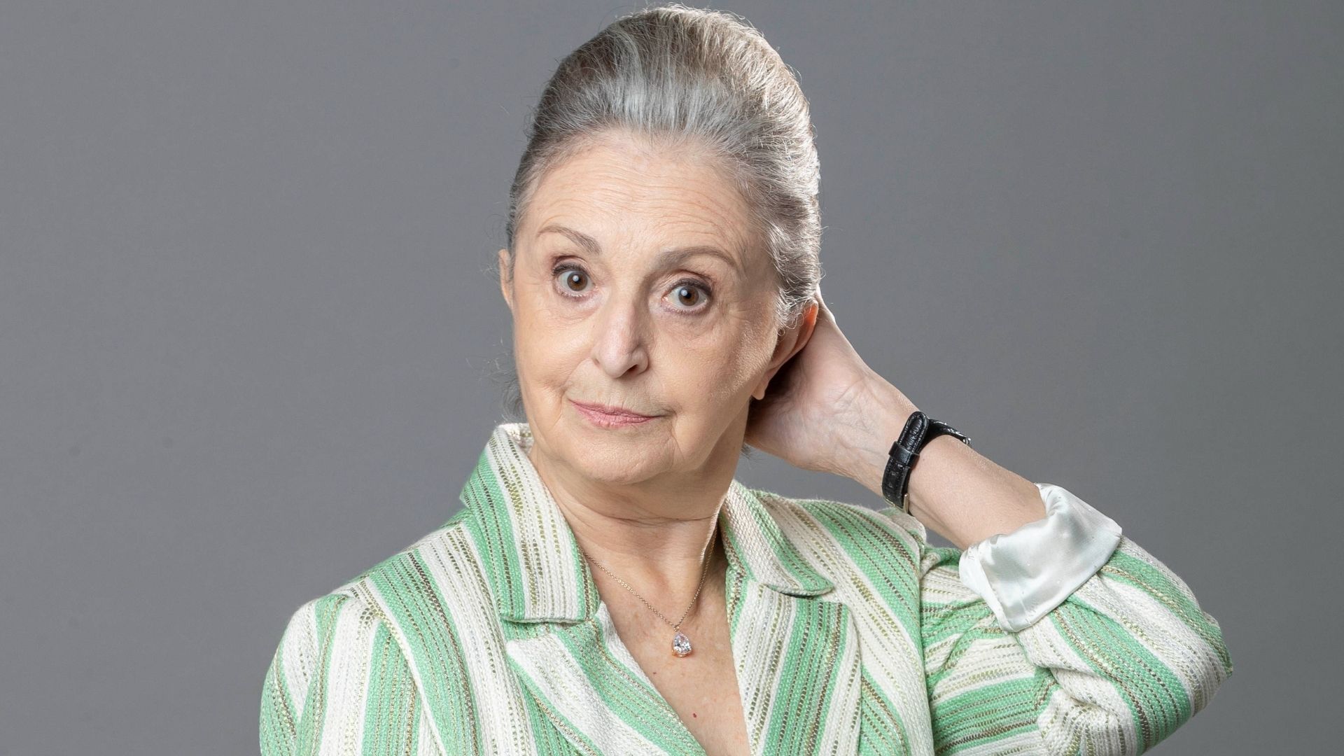 Aos 80 anos, Ana Lúcia Torre é surpreendida por mal-estar e gera preocupação