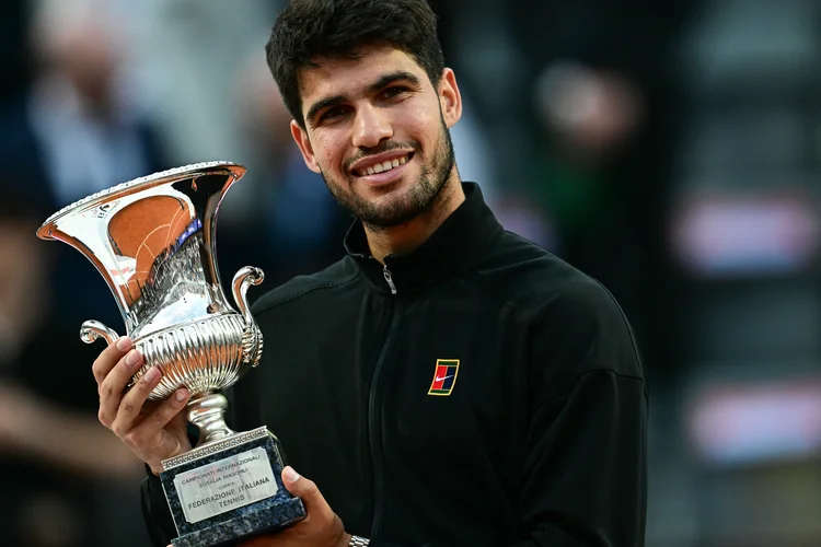 Após exames de punho, Alcaraz desiste de disputar o Master 1000 e Roland Garros