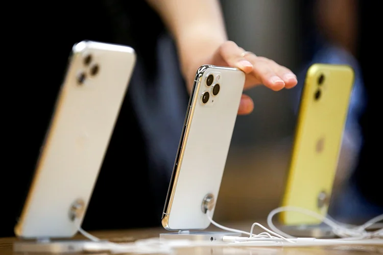 Apple quebra tradição e não aposenta nenhum iPhone no iOS 27