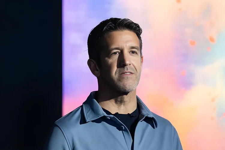 Apple troca de comando — mas o que fará sobre inteligência artificial ainda é uma questão