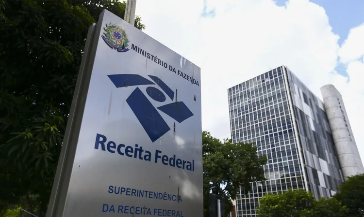 Arrecadação federal bate recorde de R$ 266 bi em maio e R$ 1,3 tri no ano