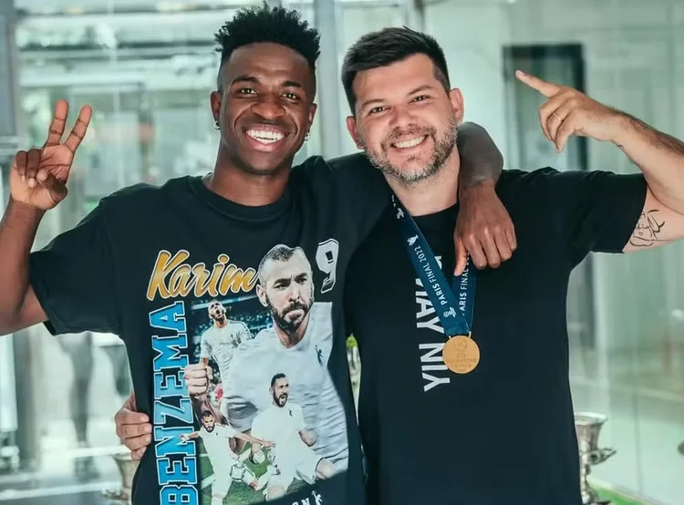 Assessor de Vini Jr. e Paquetá leva tiros no Rio de Janeiro