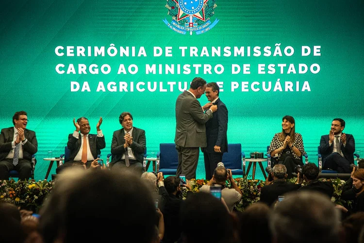 'Assumo o Mapa para dar continuidade', diz André de Paula, novo ministro da Agricultura