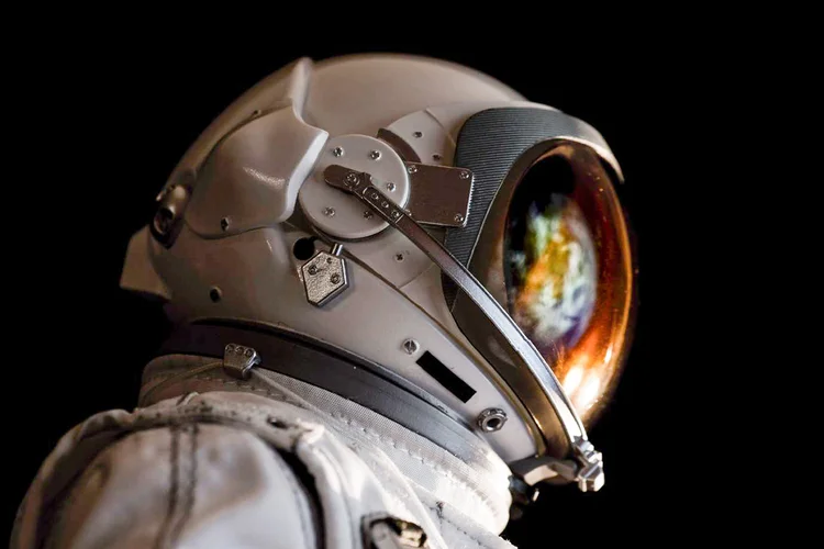 Astronautas chineses realizam testes sobre cérebro humano e saúde no espaço