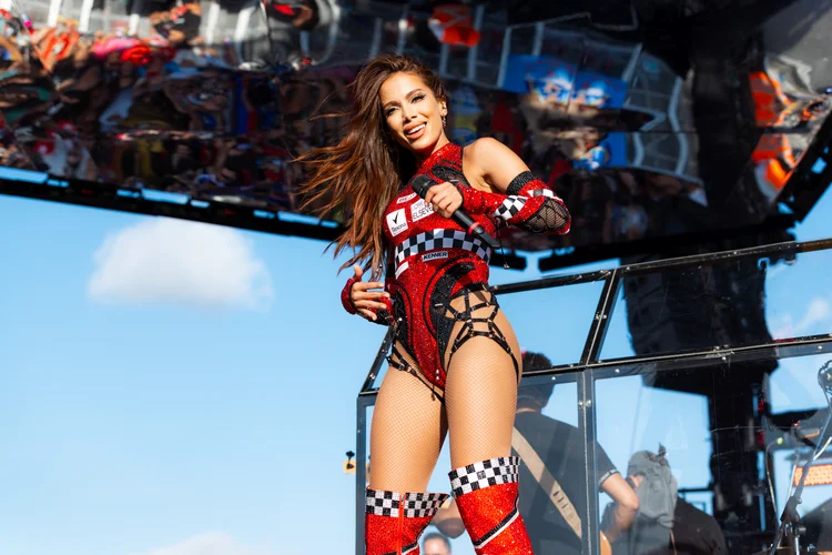 Até que horas vai o bloco da Anitta no Rio?