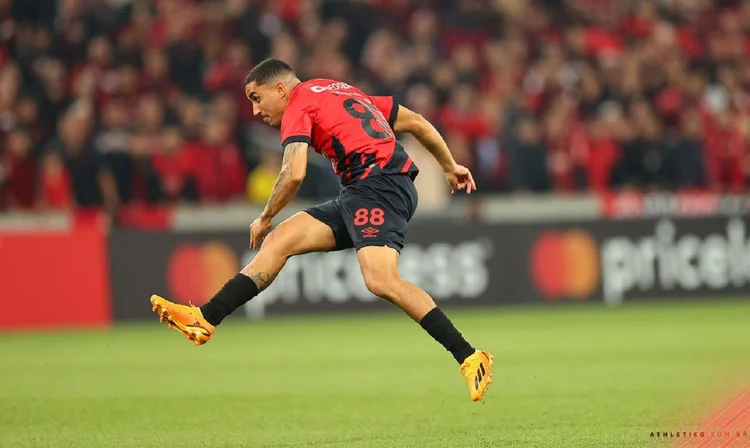 Athletico-PR x Atlético-GO: que horas e onde assistir ao jogo da Copa do Brasil?