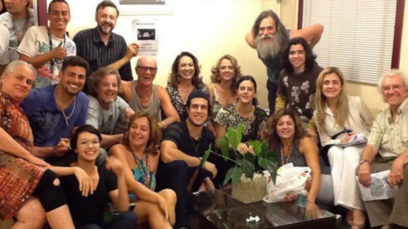 Ator de Avenida Brasil revela desejo de atuar na continuação da novela: ‘Gostaria imensamente’