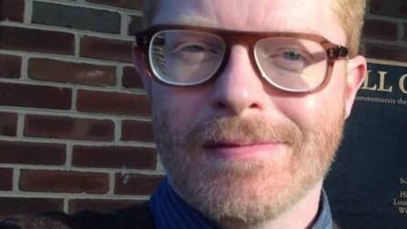 Ator famoso revela revela crise de pânico durante Parada LGBT por medo de ser reconhecido