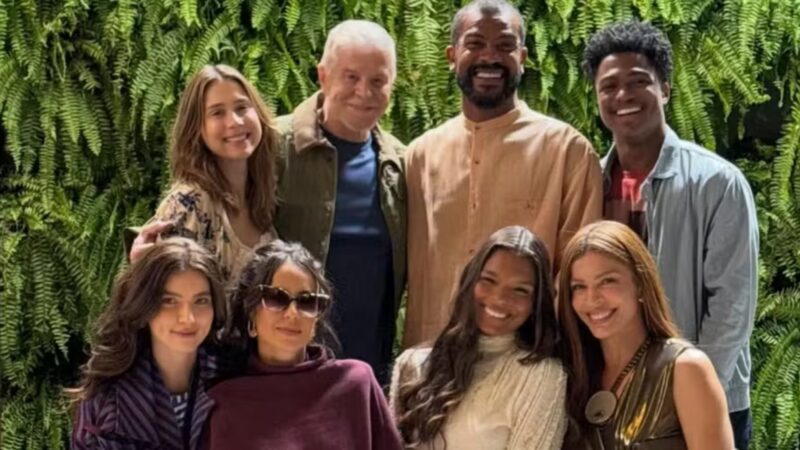 Atriz de Três Graças posta carta emocionante por causa da morte do pai: ‘Minha luz’