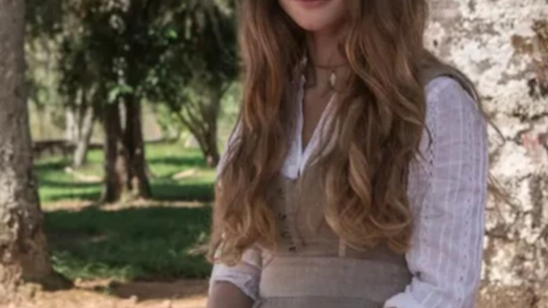 Atriz precisou sair de novela pro problema de saúde e foi substituída por dublê