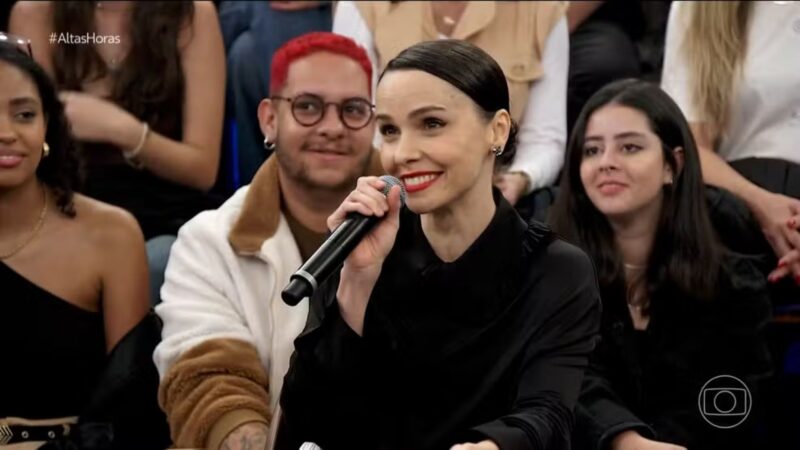 ‘Avenida Brasil’: Débora Falabella celebra retorno da novela e analisa personagem: ‘Vingança’