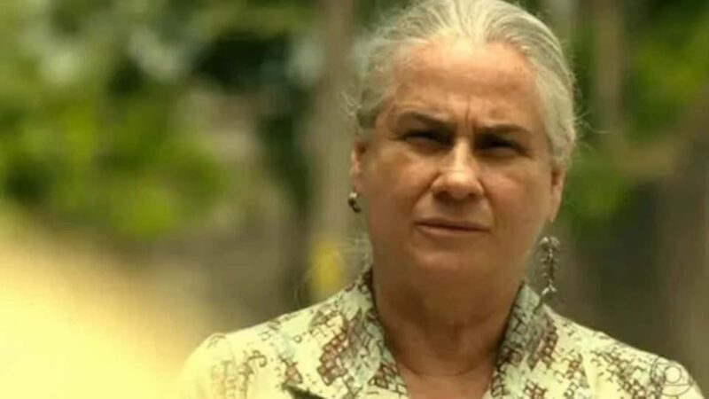 ‘Avenida Brasil’: Mãe Lucinda esconde segredo gravíssimo; descubra