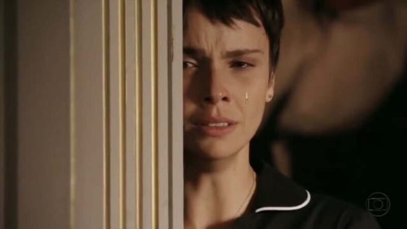 ‘Avenida Brasil’: Nina descobre verdade cruel sobre seu grande amor de infância