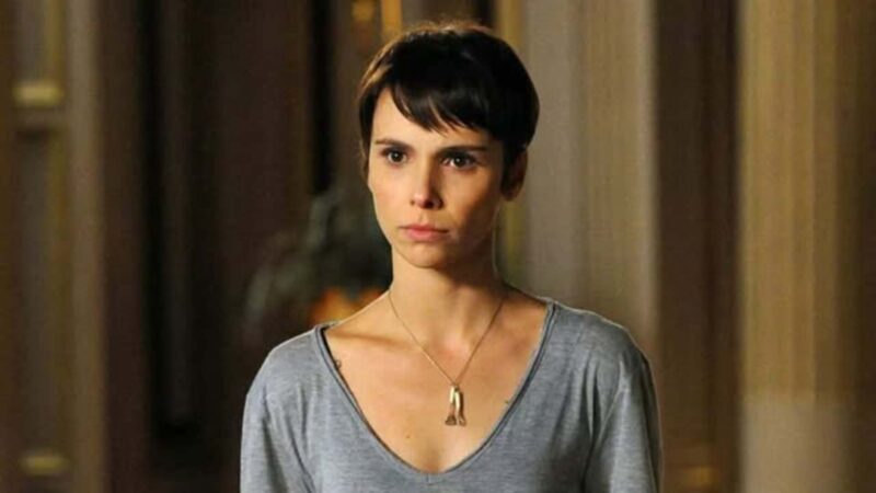 ‘Avenida Brasil’: Nina manipula Ivana e inicia plano de vingança contra Carminha