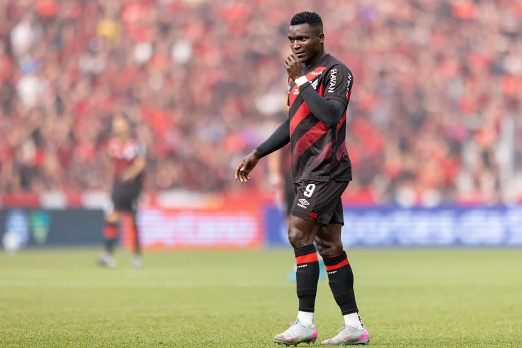 Bahia x Athletico-PR: onde assistir, horário e escalações