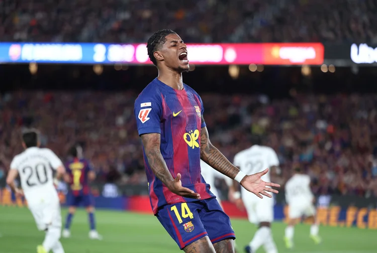Barcelona ganha de Real Madrid e se torna campeão espanhol