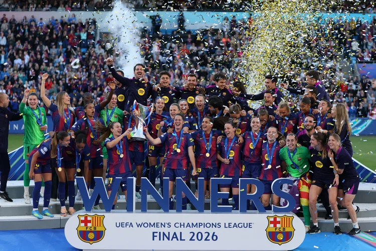 Barcelona goleia Lyon e conquista a Champions feminina pela quarta vez