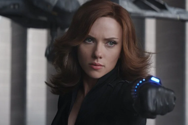 'Batman 2' confirma Scarlett Johansson e Sebastian Stan no elenco