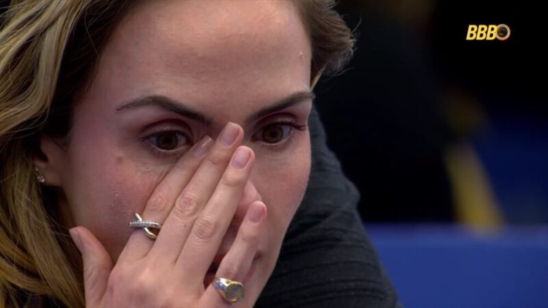 ‘BBB 26’: Ana Paula é tirada da casa; público fica chocado: ‘Não pode isso’