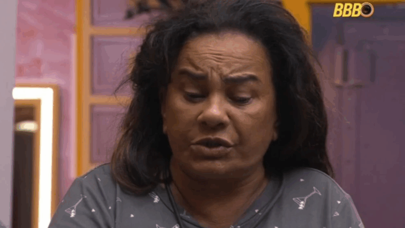 ‘BBB 26’: É grave? Solange Couto pede socorro após passar mal dentro da casa