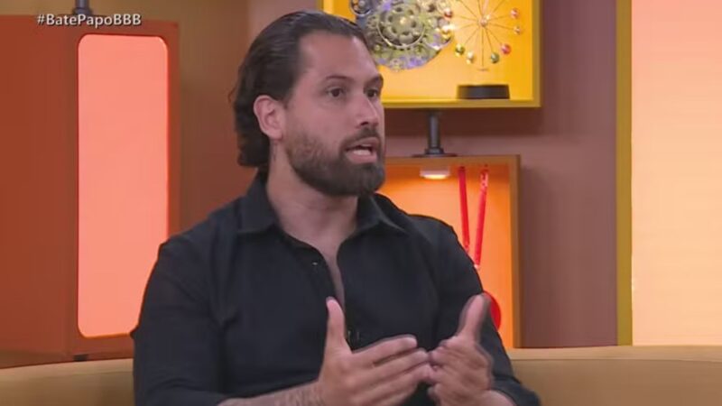 ‘BBB 26’: Eliminado, Brigido reconhece erro no jogo: ‘Demorei’