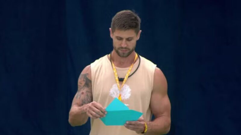 ‘BBB 26’: Jonas e Milena trocam farpas durante ação do Super Bowl; entenda a briga