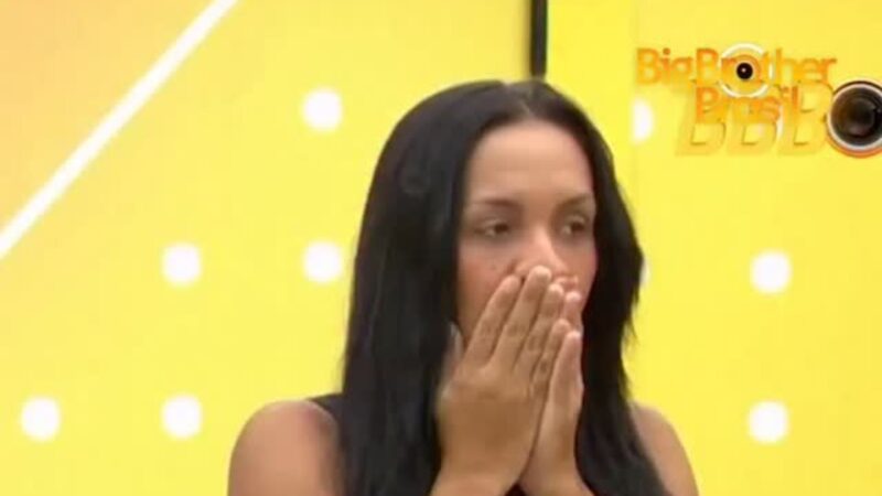 ‘BBB 26’: Maxiane reage ao ver que sua make derretida virou chacota: ‘Bagaceira’