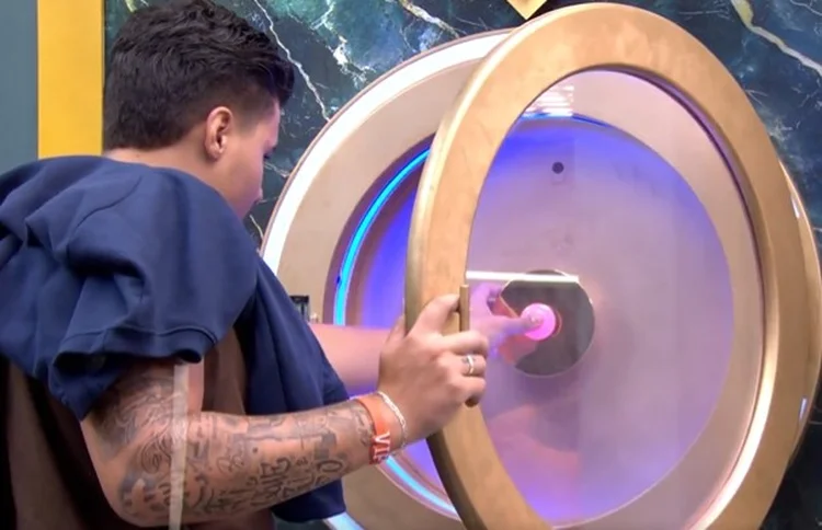 BBB 26: Por que o botão de desistência não fica verde o tempo todo?