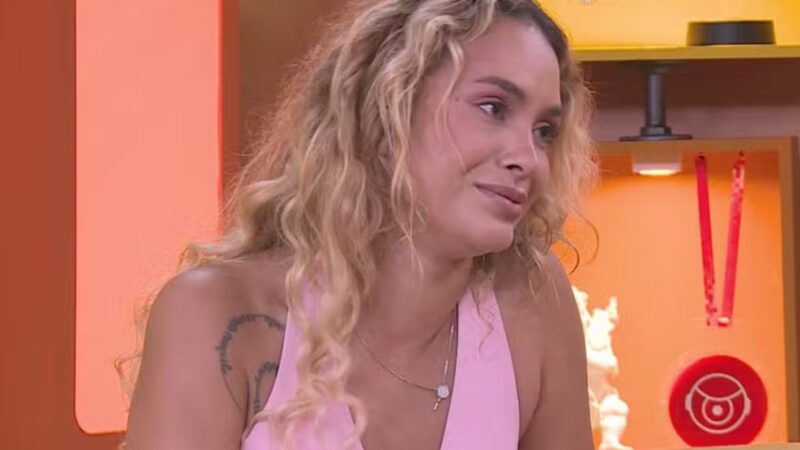 ‘BBB 26’: Sarah chora ao falar sobre embate com Ana Paula